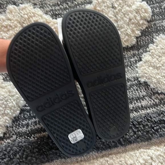 NWT Women’s ADIDAS slides - Picture 2 of 3